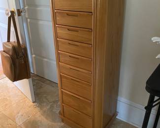 Jewelry armoire