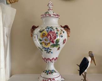 Chelsea House vase w/lid - one of two