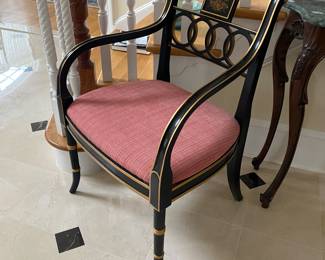 Black lacquered armchair - handpainted crest