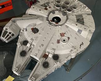 Star Wars Millenial Falcon 2000