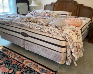 Thomasville King size bed