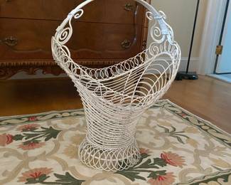 Large wire basket