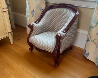 Miniature lounge chair
