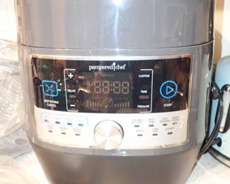 PAMPERED CHEF COOKER NEW