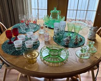 Uranium Glass, Depression Glass, Advertising glasses, Tom & Jerry eggnog sups