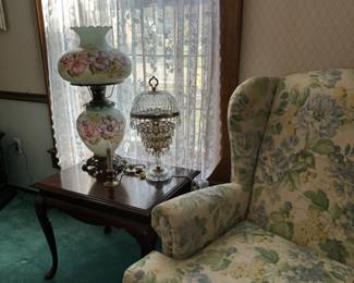 Queen Anne End Table