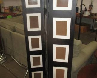 Pi ture frame wall divider 