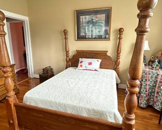 QUEEN or FULL 4 poster bed
