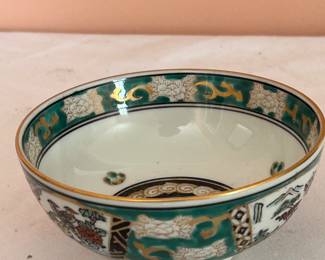 Gold Imari....so pretty!