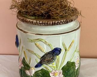 Yes, another great Majolica piece!