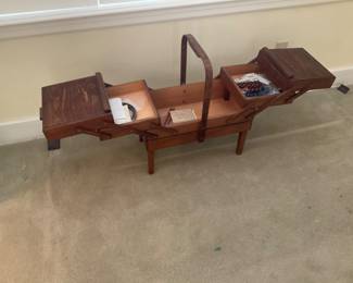 VINTAGE SEWING BOX