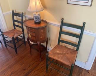ANTIQUE TABLE. INLAID 