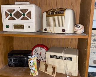 Vtg. Radios