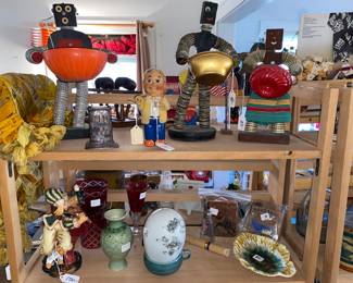 Bottle cap fill art figures, majolica dish, vases