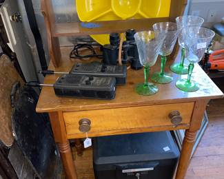 One drawer side table