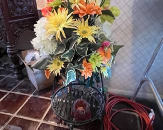 Plant stand with flowers