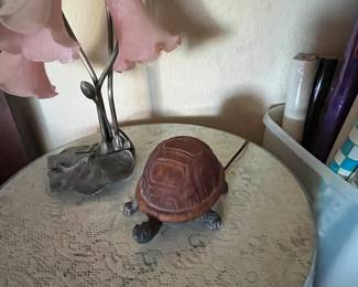 Flower lamp. No turtle