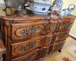 Lovely Serpentine Three Drawer Chest