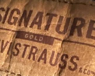 Signature Gold Levi Strauss & Co