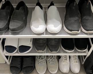 Assorted Men's Shoes (10-10 1/2)