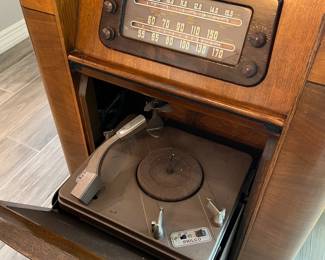 Vintage Philco Stereo (as is)