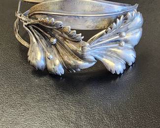 Sterling Silver floral bracelet