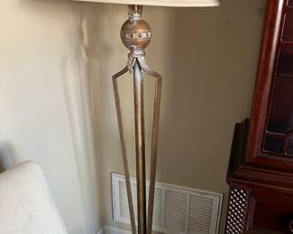Cool pole lamp