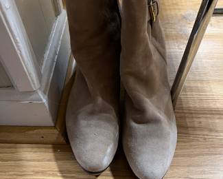 Ladies Boots size 8 1/2