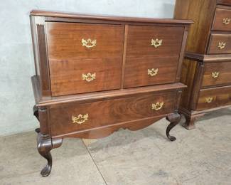 Vintage chest