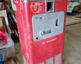 Vintage Coca Cola machine