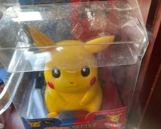 Pikachu Tomy 