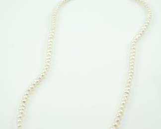 Graduated Pearl Strand Necklace w/ 14k Gold Clasp