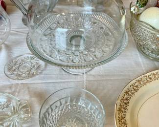 cake stand with dome