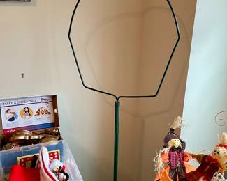 metal bird cage stand