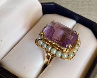 $475 - 14Kt yellow gold ring setting with large emerald cut Amethyst with pearls bezel