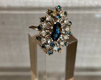 $295 - 10kt tested white gold cocktail with ring with sapphires stones. sz 6 3/4 . 4.72 grams