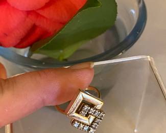 20 - $125 Ring 14kt yellow gold Sz 5 1/4