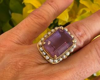 $475 - 14Kt yellow gold ring setting with large emerald cut Amethyst with pearls bezel