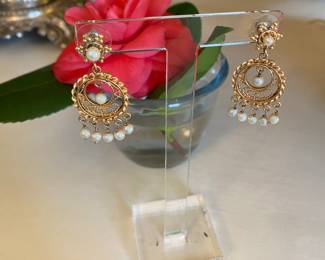 5- $395 - 14kt yellow gold earrings chandelier Byzantine style with pearls