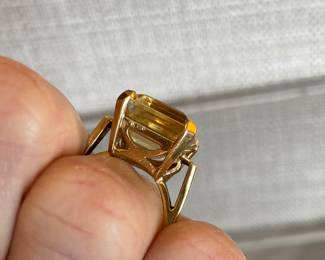 $450 - 14kt yellow gold Deco setting with emerald cut citrine 8.67 gr.