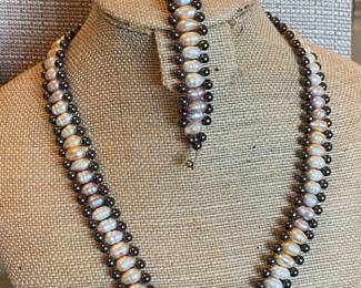 $80 bi color set / light pink and grey pearl necklace & chocker.