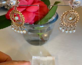 5- $395 - 14kt yellow gold earrings chandelier Byzantine style with pearls