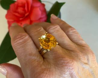25- $350 - 14kt yellow gold & oval citrine (setting 1970's), deep cut citrine. real cool . Sz 8.