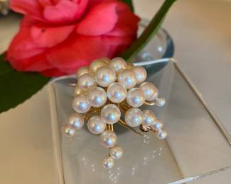 5- $200 - 14kt yellow gold dome brooch or pendant