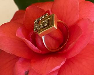 20 - $125 Ring 14kt yellow gold Sz 5 1/4