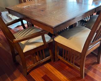 Shaker style dining table with 6 chairs and 1 leaf