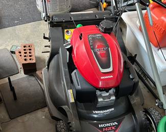 Honda push mower