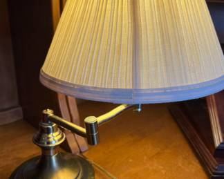 Brass swing lamp