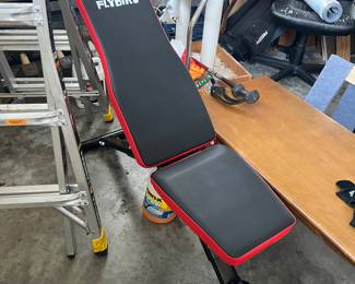 Workout bench