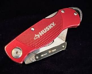Husky utility knife